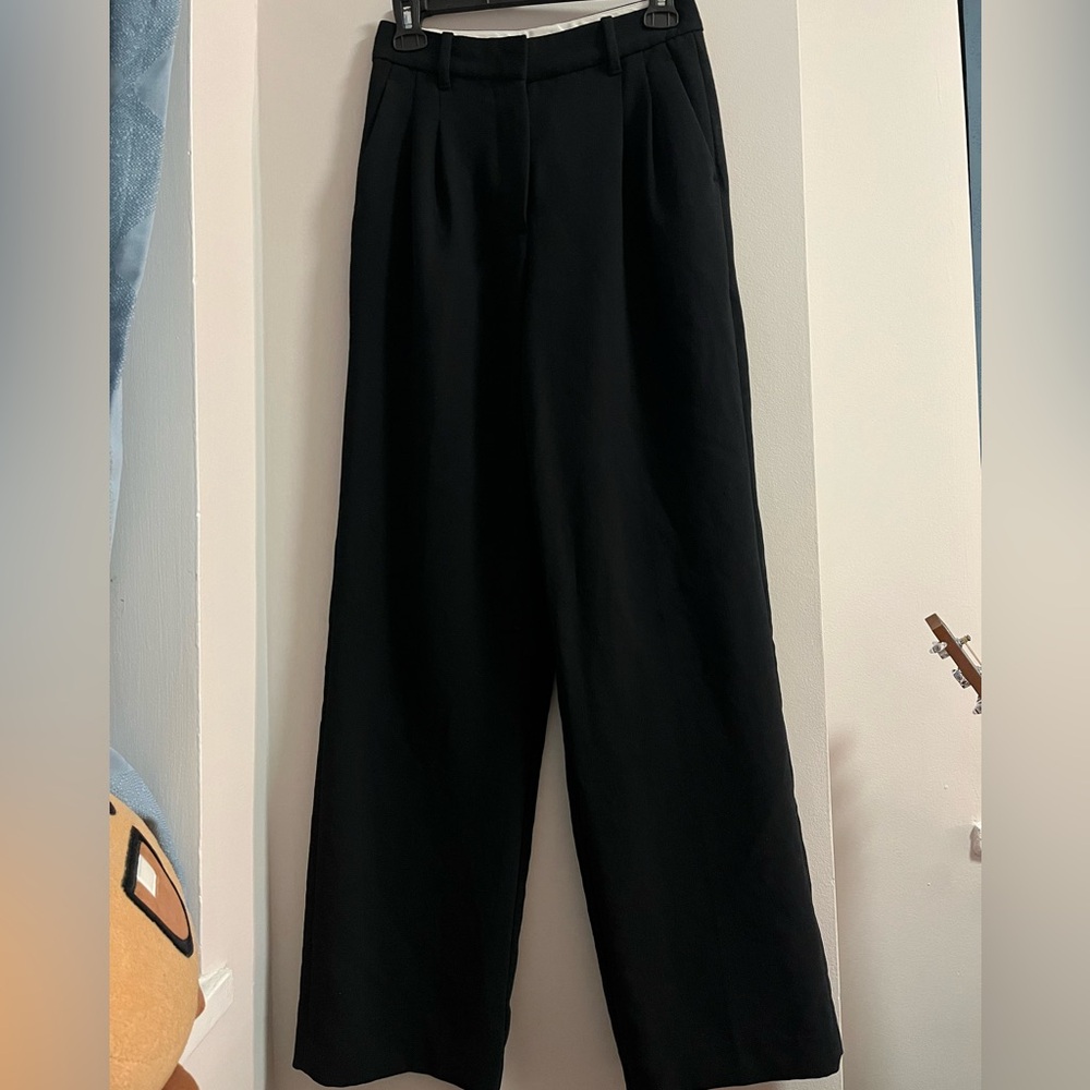 Black Aritzia Wilfred Effortless Pants Size 2